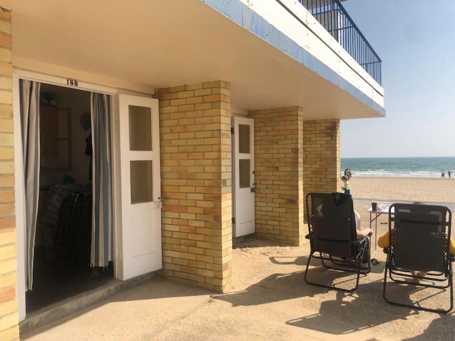 Spacious 5 Large Bedroom Victorian House - Beach 2 Miles 풀 외부 사진